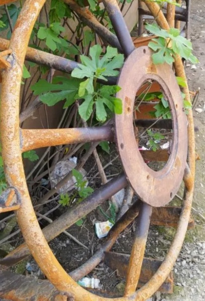 چرخ آهنی